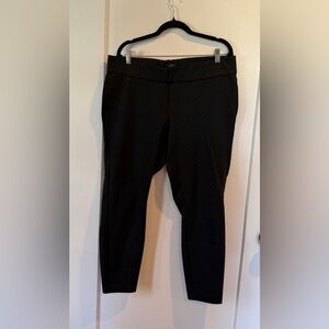 LOFT Black Leggings with Subtle Dot Pattern